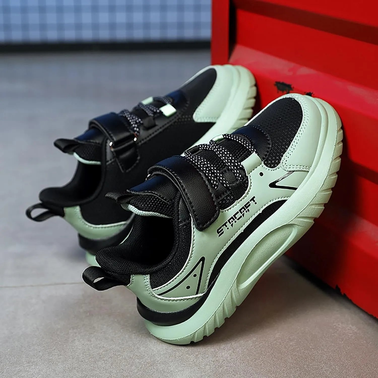 Kids Breathable Hiking Sneakers Toddler Boys Girls Athletic Casual Running Lace-Up Breathable School Trainers Shoes