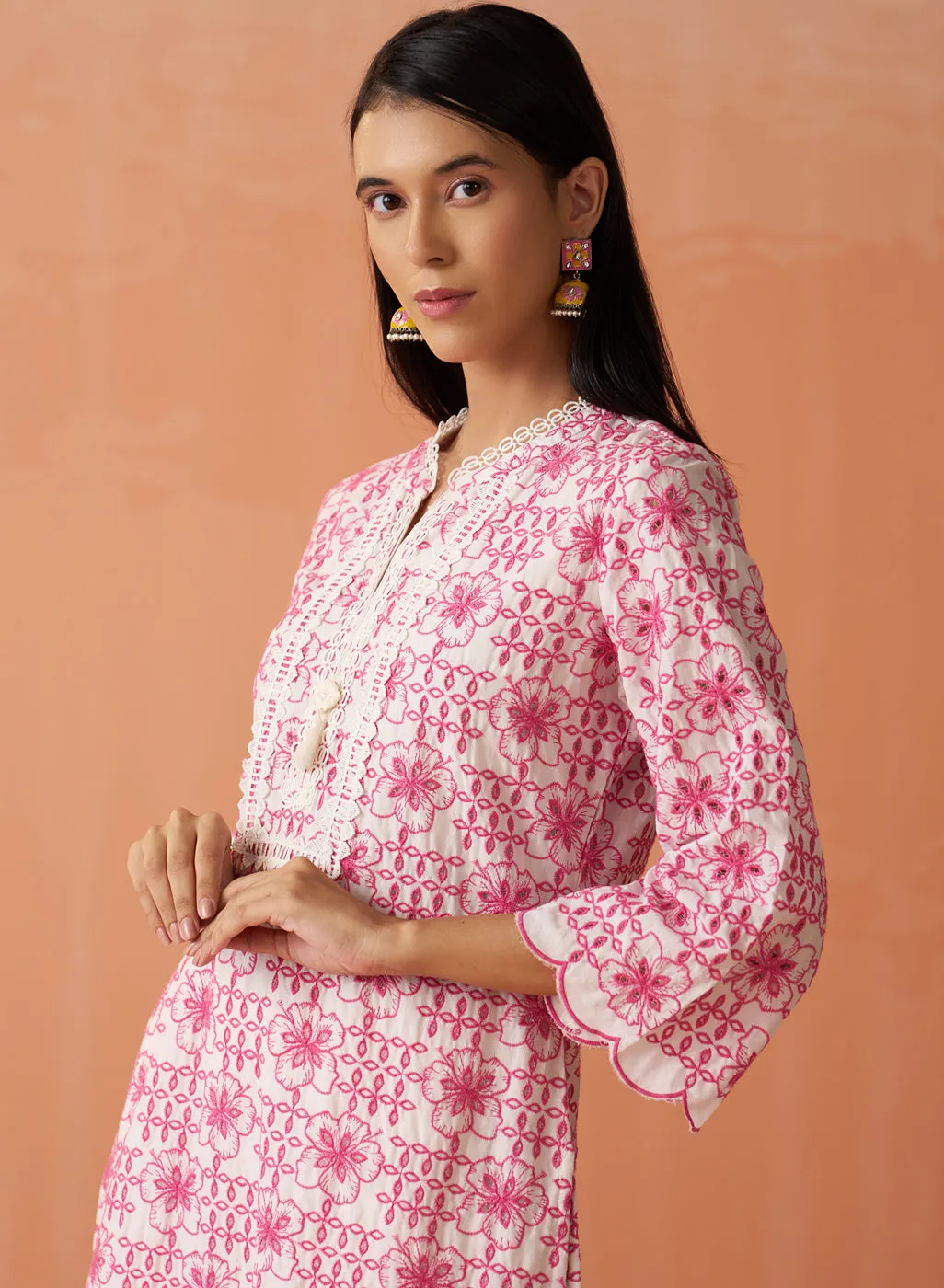 Saira Pink Embroidered Rayon Kurta Set for Women