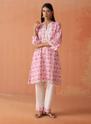 Saira Pink Embroidered Rayon Kurta Set for Women