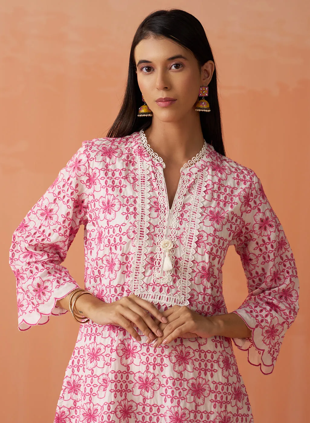 Saira Pink Embroidered Rayon Kurta Set for Women