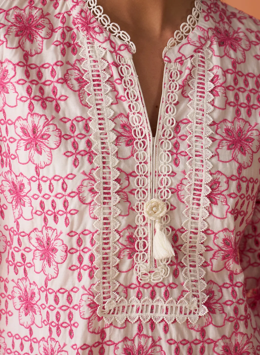 Saira Pink Embroidered Rayon Kurta Set for Women