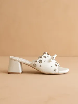 The Bella | White Scalloped Mule with Bow