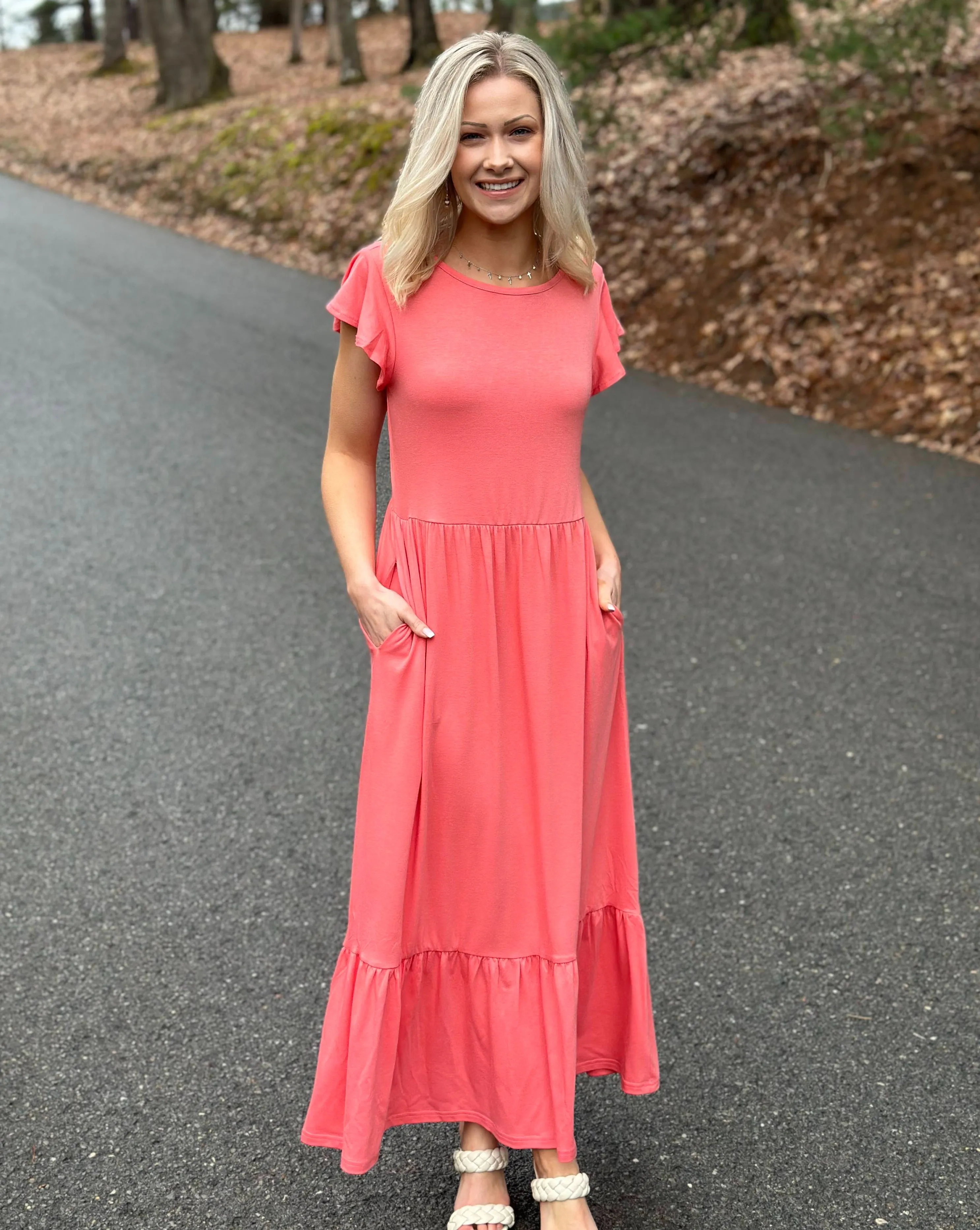 ZESICA Flutter Short Sleeve Crewneck Loose Tiered Maxi Dress